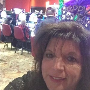 Meet your Posher, Cindy